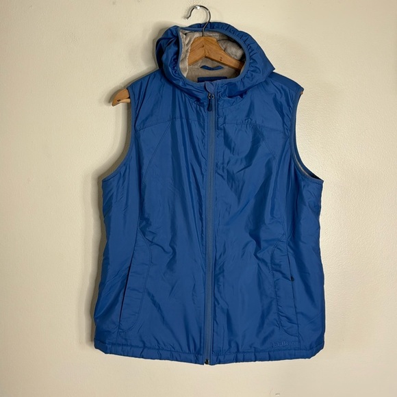 L.L. bean ladies navy blue vest fall winter soft cozy size Large lined cute - Picture 1 of 14